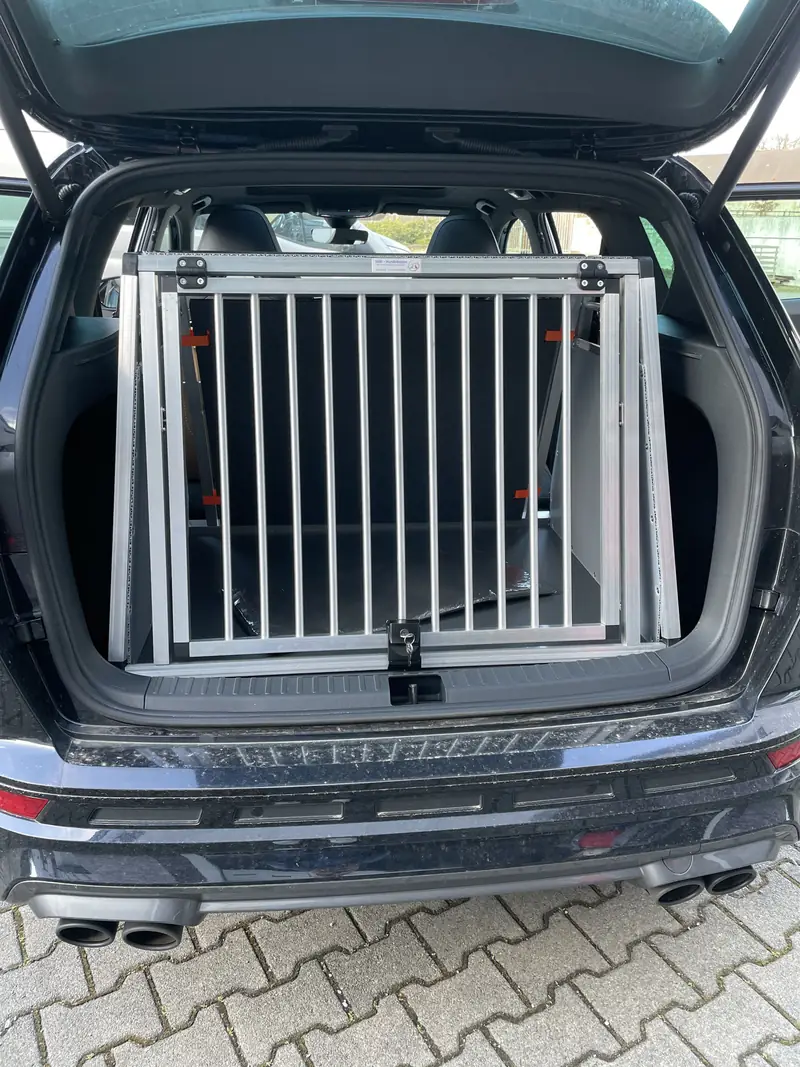 Einzelbox von SSBI im Kofferraum, Beispiel 6