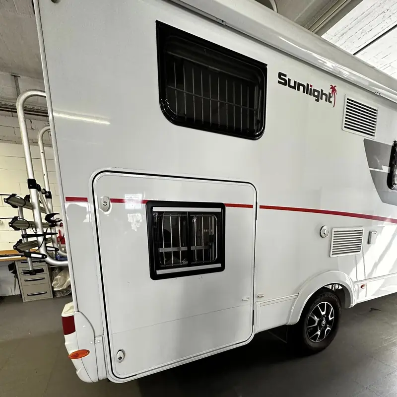 Hundebox im Wohnmobil, Einbau von SSBI, Beispiel 2